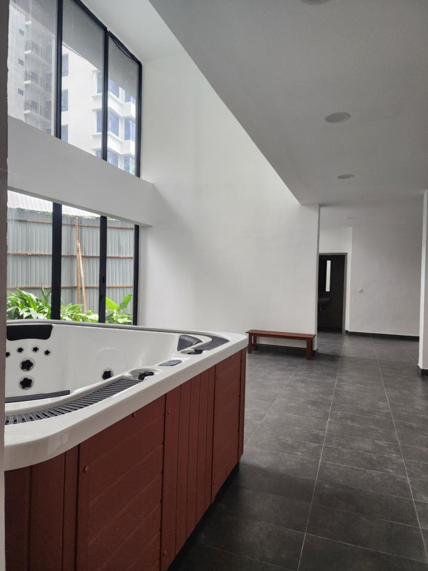 Pangsapuri Astoria,4r3b,4kmtoklcc,1505sf,bigbalcony,newcondo,bathtub,nicefacilities *