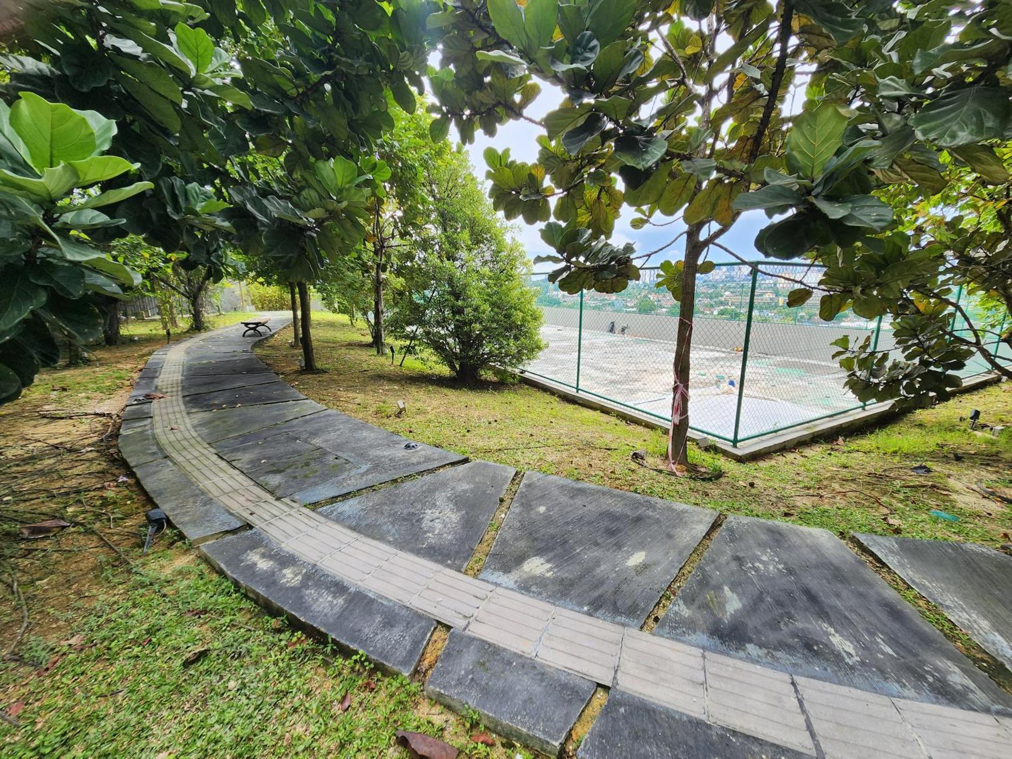 Astoria,4r3b,4kmtoklcc,1505sf,bigbalcony,newcondo,bathtub,nicefacilities *