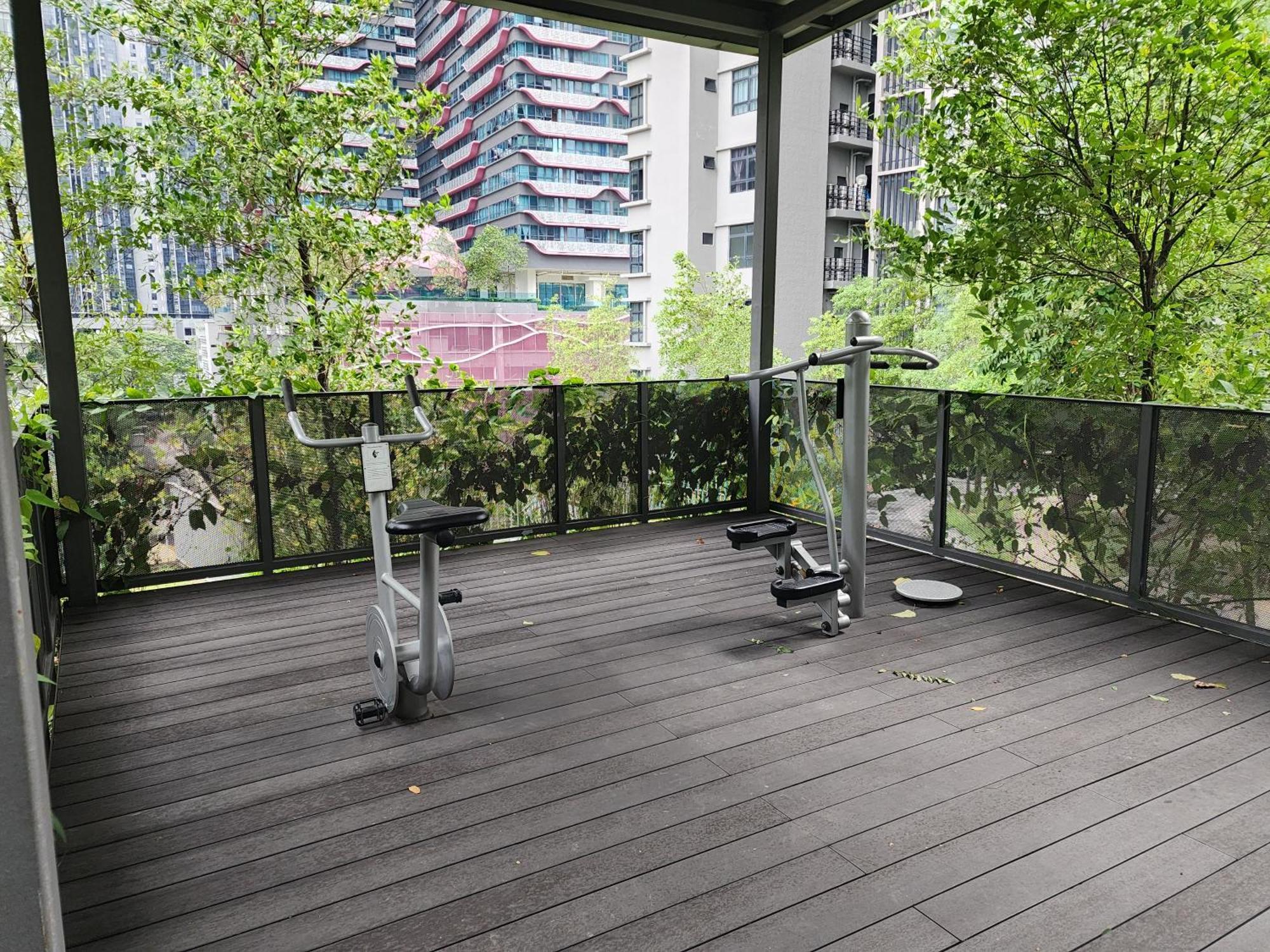 Astoria,4r3b,4kmtoklcc,1505sf,bigbalcony,newcondo,bathtub,nicefacilities Pangsapuri *