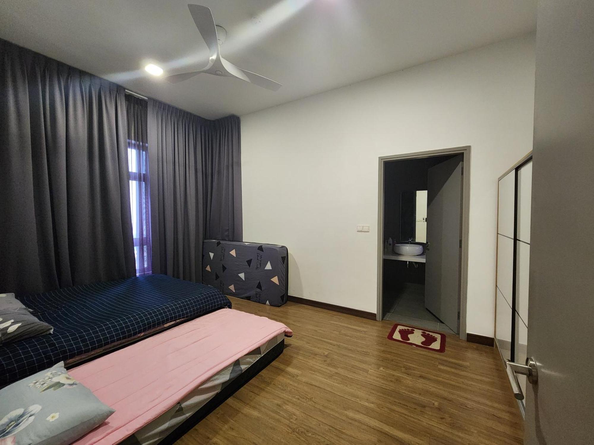 Astoria,4r3b,4kmtoklcc,1505sf,bigbalcony,newcondo,bathtub,nicefacilities Pangsapuri Kuala Lumpur