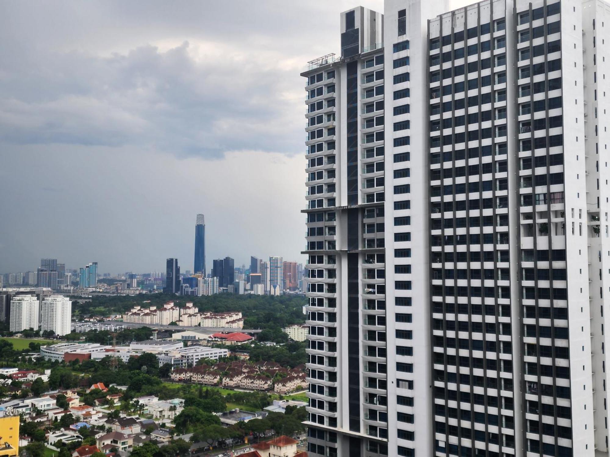 Pangsapuri Astoria,4r3b,4kmtoklcc,1505sf,bigbalcony,newcondo,bathtub,nicefacilities Kuala Lumpur