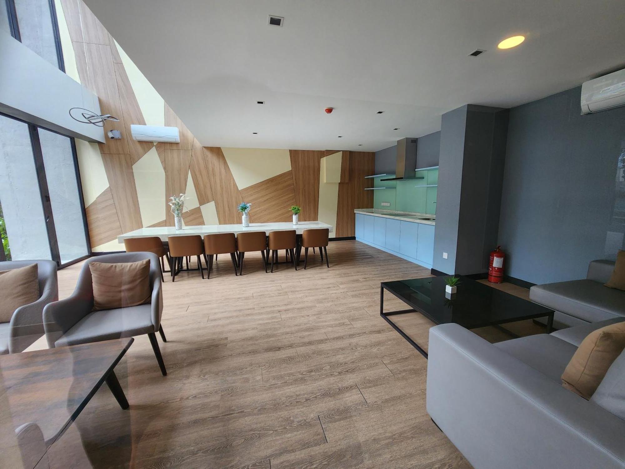 Astoria,4r3b,4kmtoklcc,1505sf,bigbalcony,newcondo,bathtub,nicefacilities Pangsapuri Kuala Lumpur